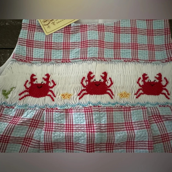 CLASSY COUTURE NWT Seersucker Hand Smocked Crab Romper Unisex Size 24 months - Picture 3 of 7